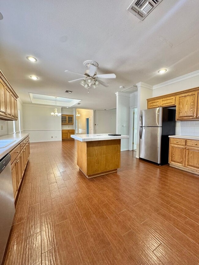 Building Photo - NOW AVAILABLE - Beautiful Patio Home in Southridge!!