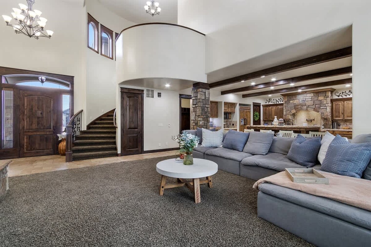 Building Photo - 5605 N Morpheus Pl
