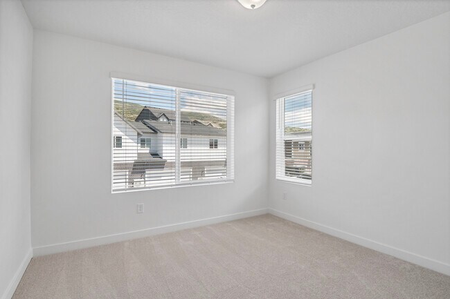 Building Photo - 2389 Wildwood Ln