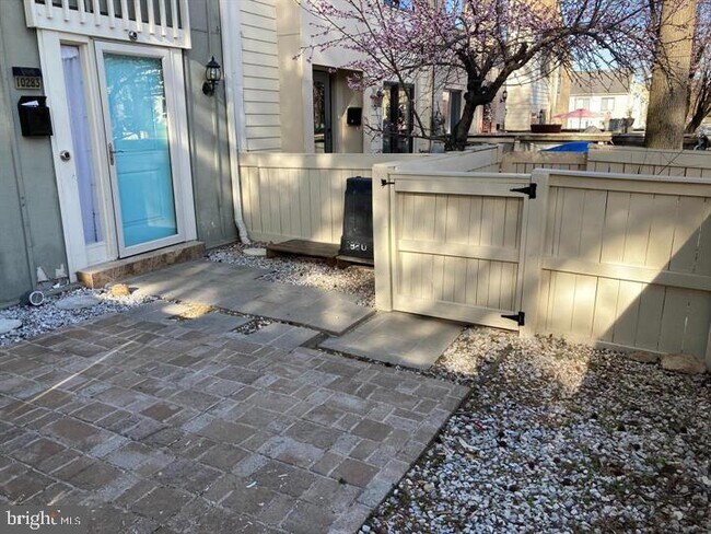 Primary Photo - 10283 Ridgeline Dr