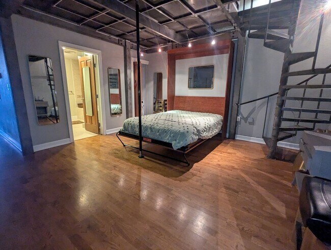 Building Photo - FANTASTIC LUXURY CONDO IN BALLPARK NEXT TO...