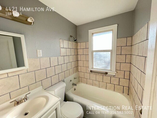 Building Photo - Spacious 1 Bedroom with Private Basement a...