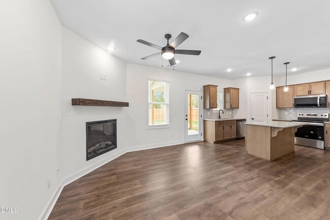 Building Photo - 360 Maidenhair Pl