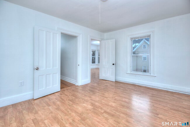 Building Photo - 56 Franklin St