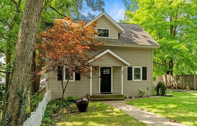 Building Photo - 80 Lane 585 Lake James