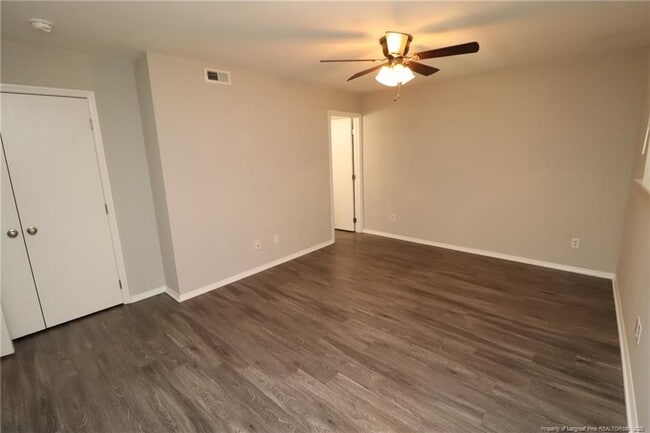 Building Photo - 4901 Coral Ridge Ct