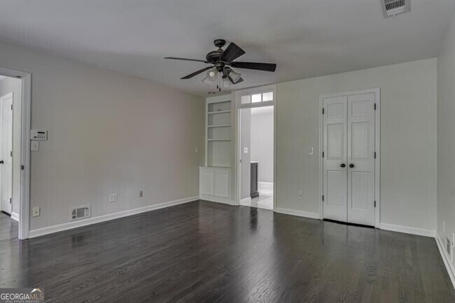 Building Photo - 4243 McClatchey Cir NE