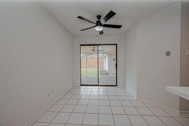 Building Photo - 15030 St Cloud Dr