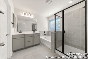 Building Photo - 14839 Vance Jackson Rd