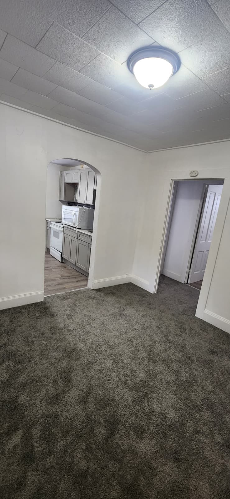 Building Photo - 197 Roosevelt St