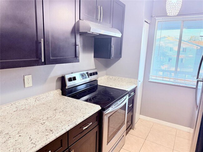 Building Photo - 6519 W Newberry Rd