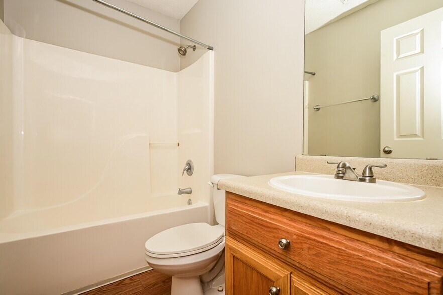 Building Photo - 965 Durham Way