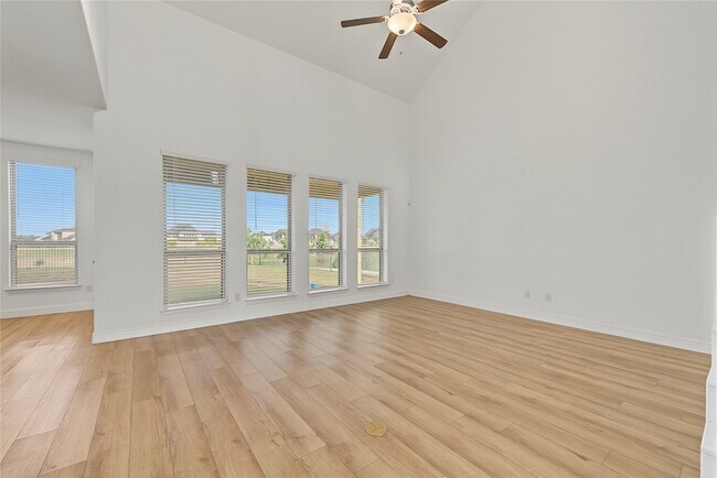 Building Photo - 4802 Albany Shores Ln