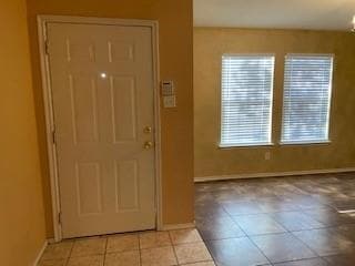 Building Photo - 1820 Southridge Ln