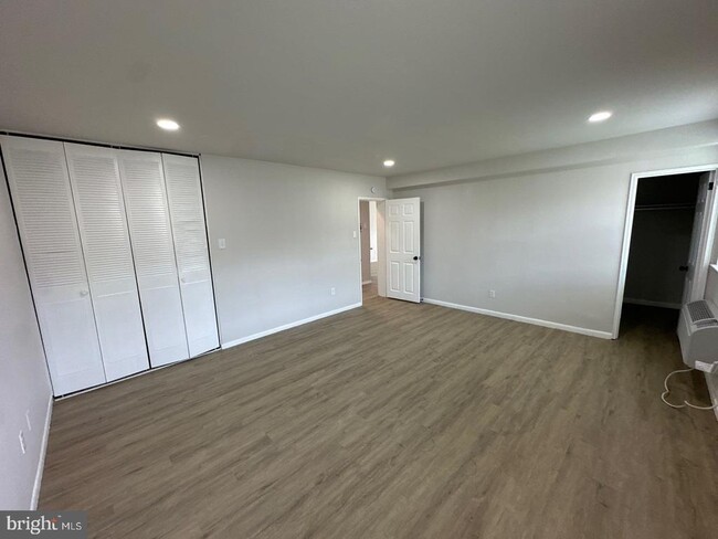 Building Photo - 3408 Rhawn St