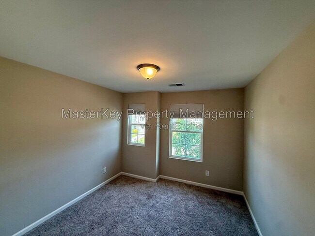 Building Photo - 1173 Little Gem Ln