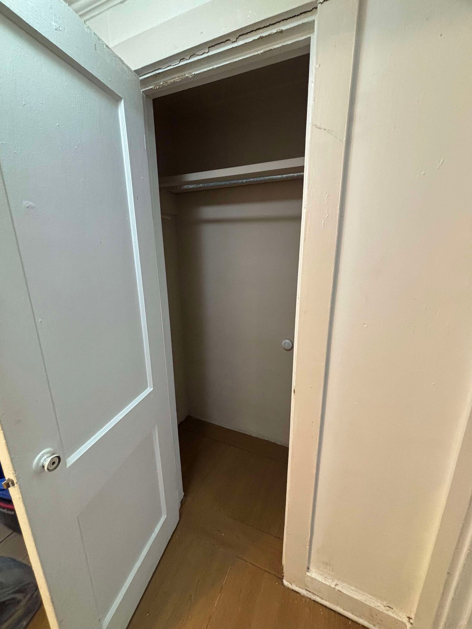 Studio - Closet - 1728 Telfair St