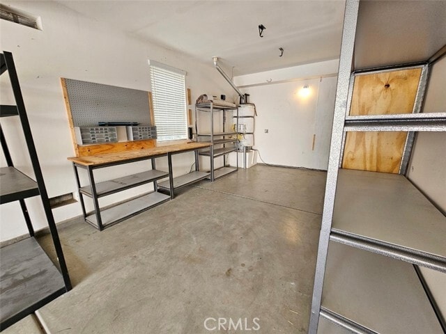 Building Photo - 45705 Cloudburst Ln