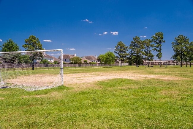 Building Photo - 23915 Elden Hills Ct