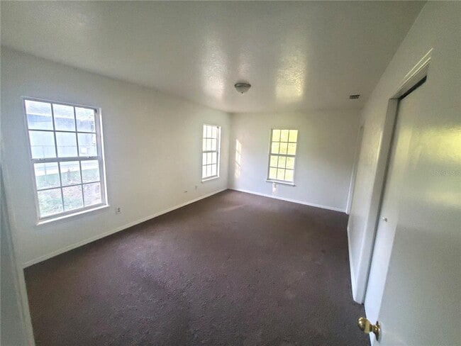 Building Photo - 41 Pecan Dr