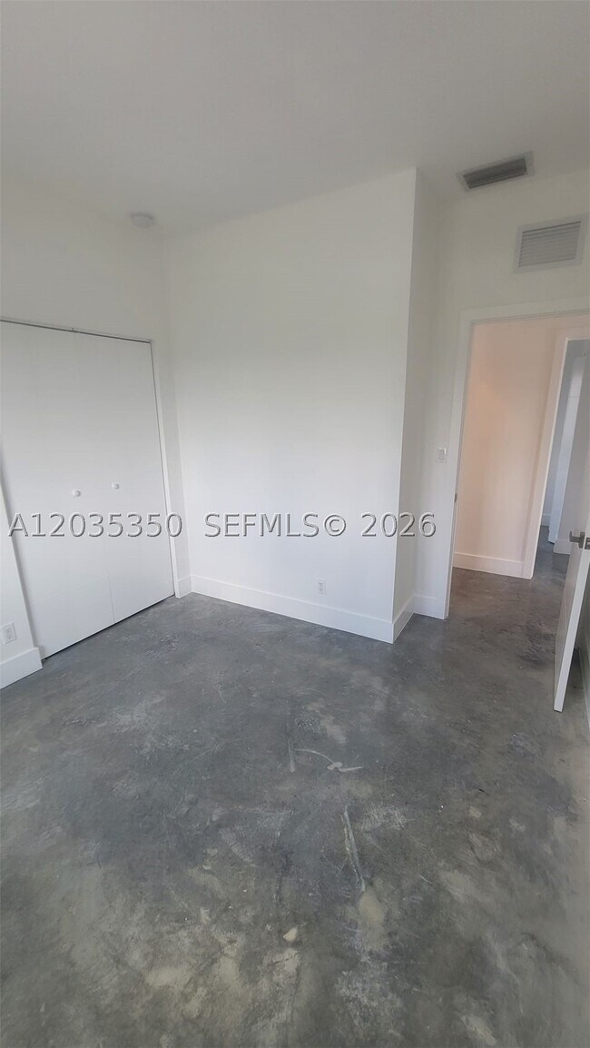 Building Photo - 2146 NW 69th St