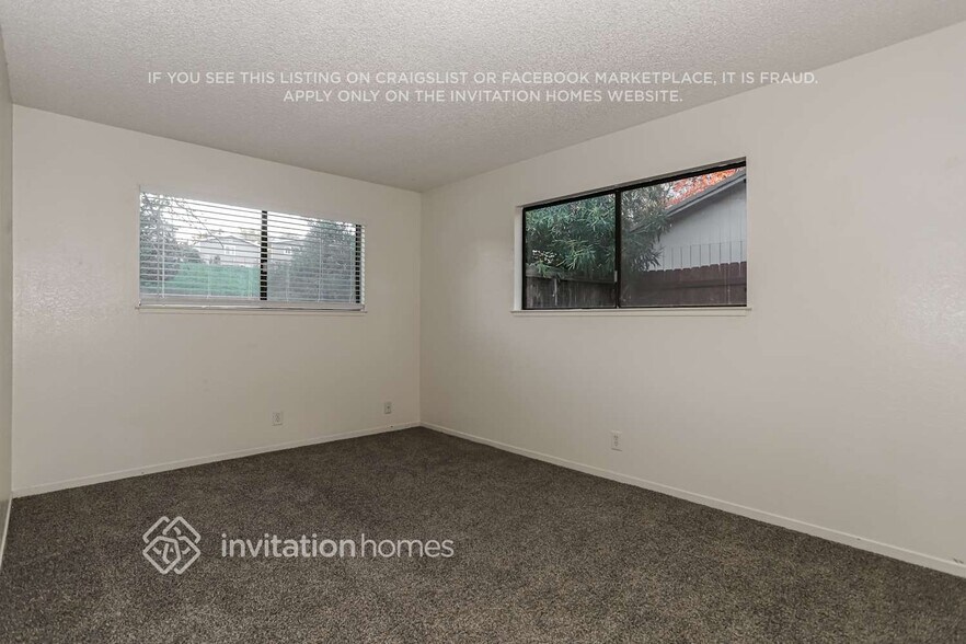 Building Photo - 4415 Patterson Dr