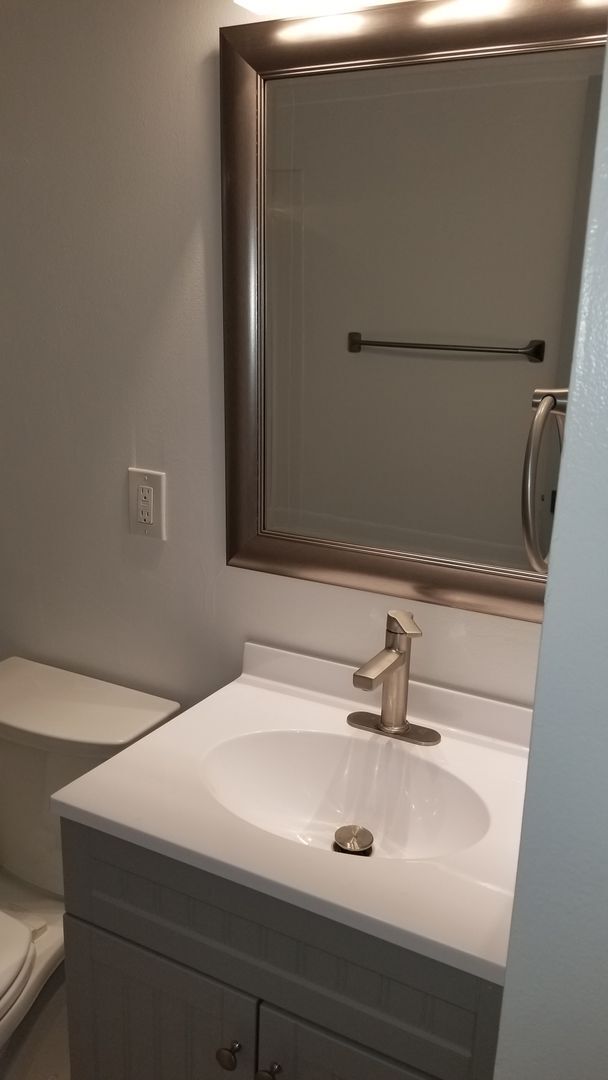 Building Photo - Newly Remodeled Home in East Davis