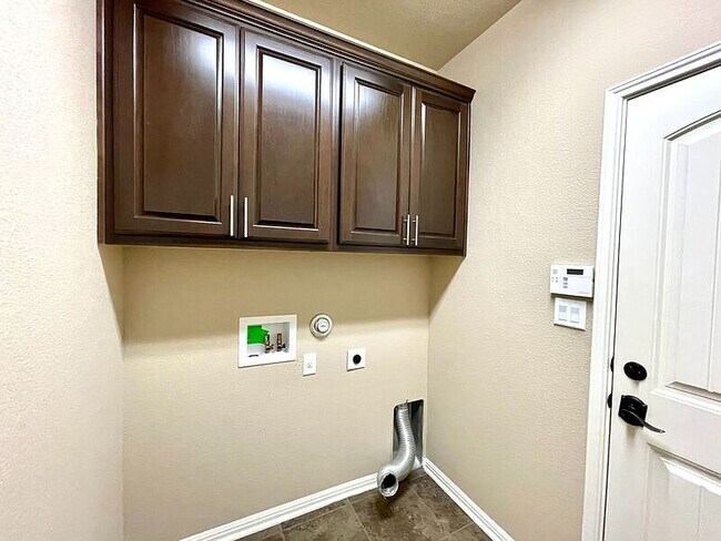 Building Photo - 8388 Angelo Loop