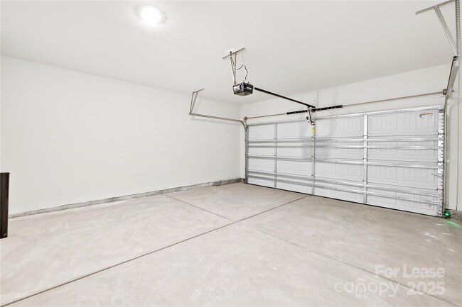 Building Photo - 1726 Braemar Vlg Dr