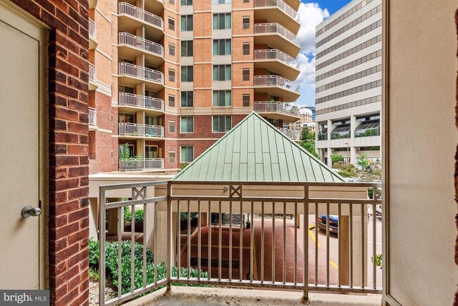 Building Photo - 7500 Woodmont Ave