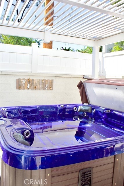 Building Photo - 8727 Glider Ave