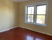Building Photo - 276 Morris Ave