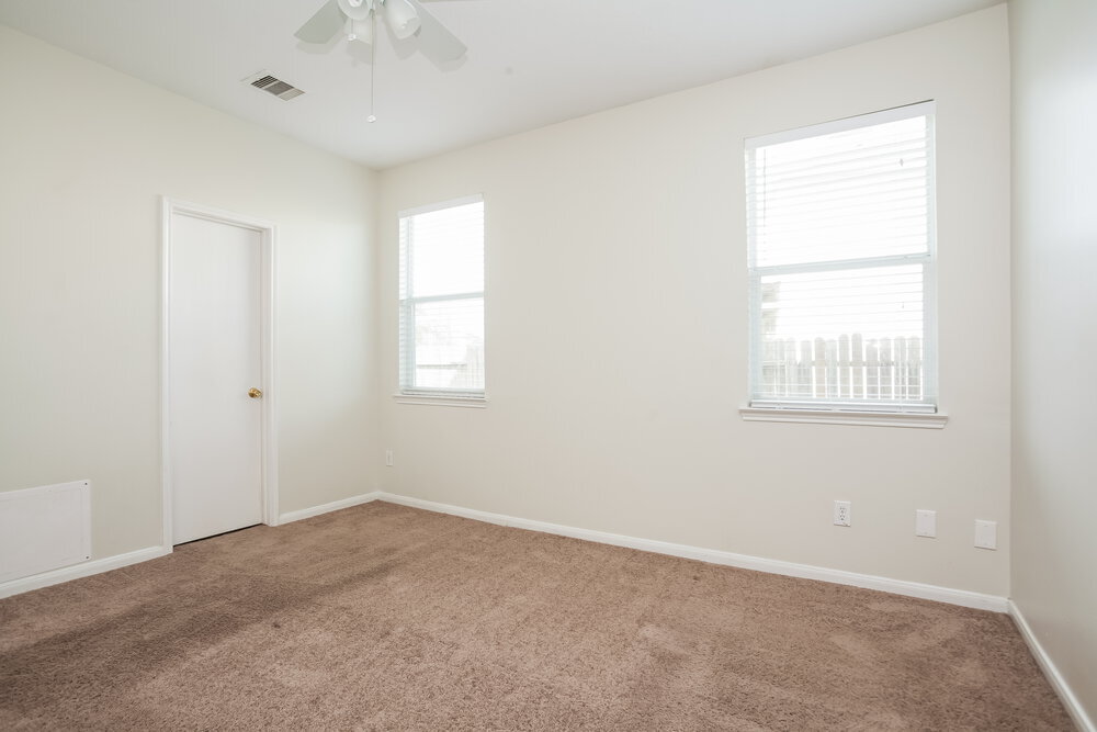 Building Photo - 4838 Montclair Hill Ln