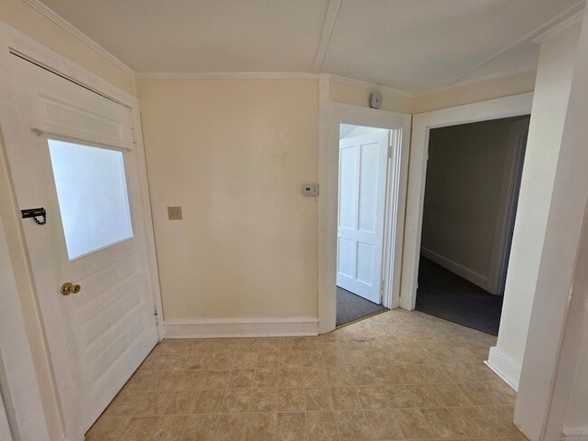 Building Photo - 110 Main St