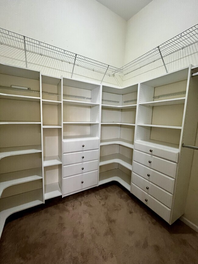 Building Photo - 2925 Dogwood Creek Pkwy NW