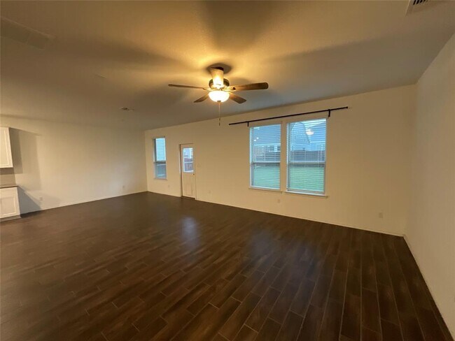 Building Photo - 128 Banyon Dr