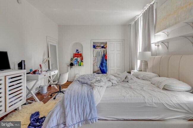 Building Photo - 3953 Baltimore Ave