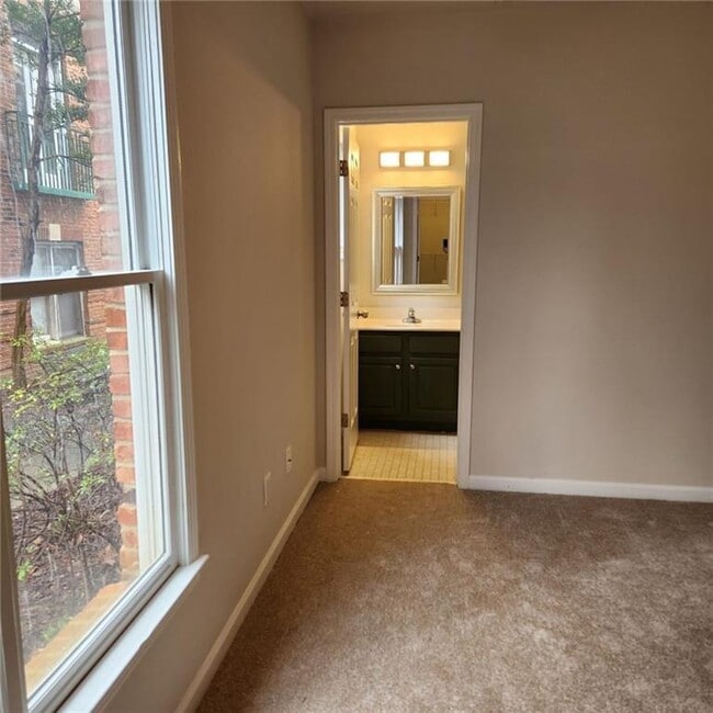 Building Photo - 687 Bonaventure Ave NE