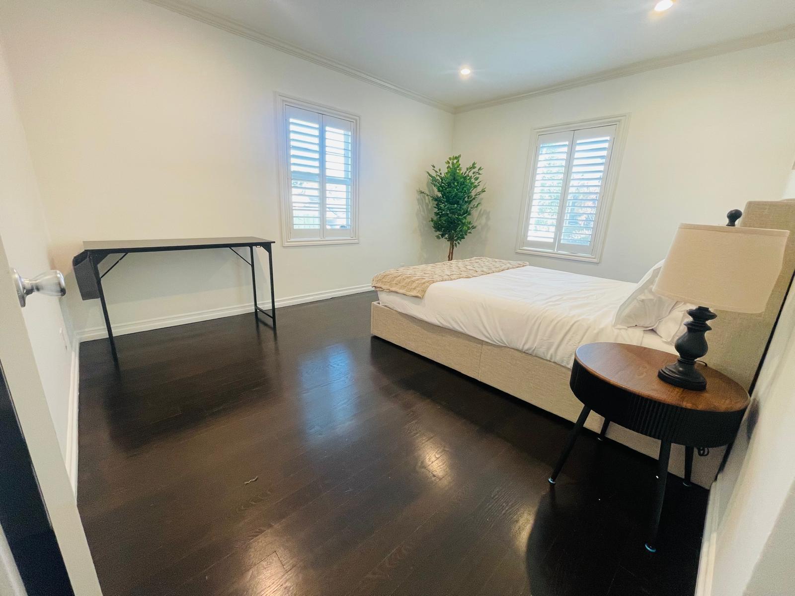 Building Photo - 17946 Valley Vista Blvd