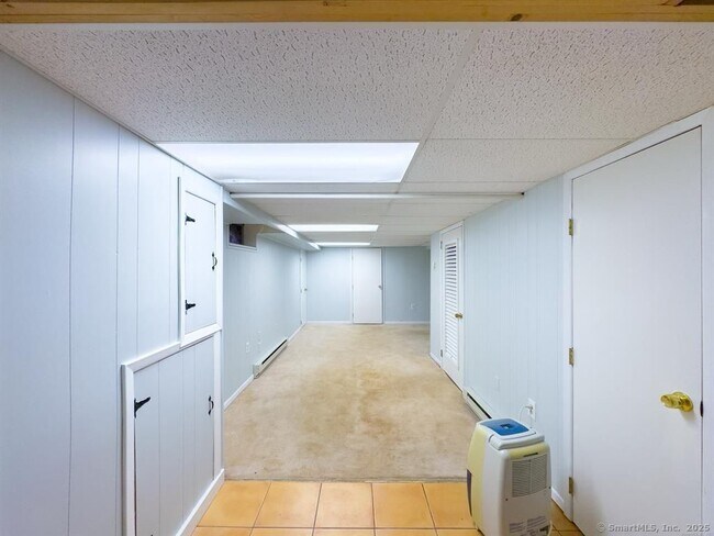 Building Photo - 111 Irving St