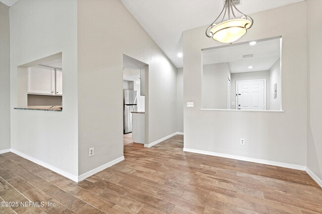 Building Photo - 257 Cranes Lake Dr