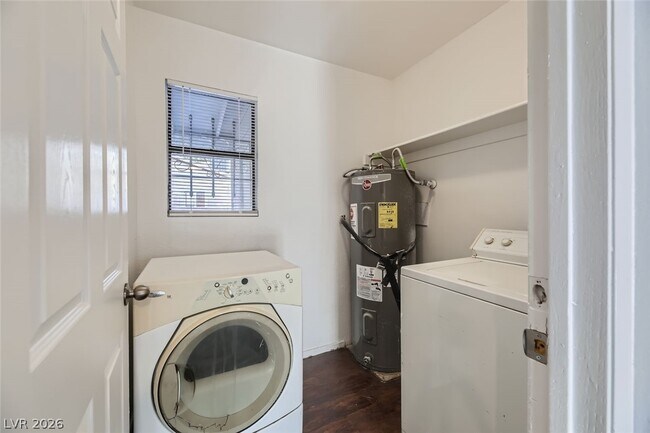 Building Photo - 76 N 27th St
