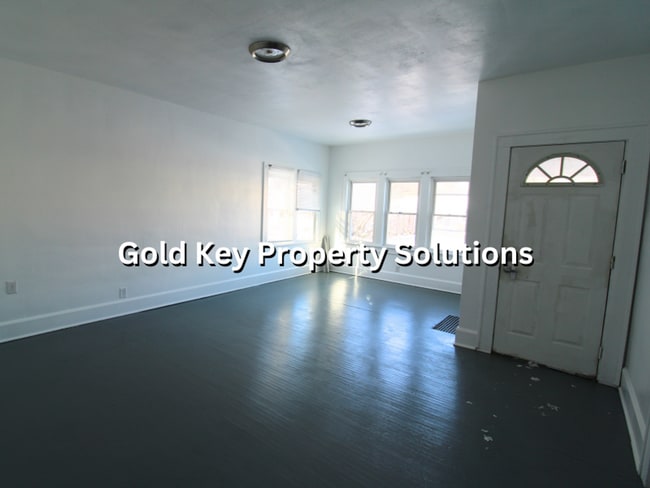 Building Photo - 631 High St