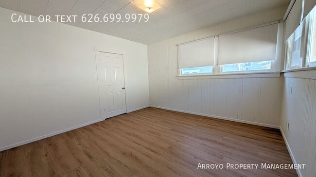 Building Photo - 157 Norumbega Dr