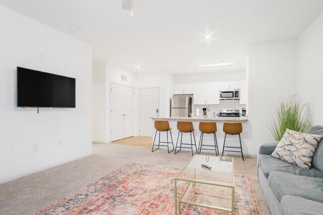 Building Photo - 8251 Windsor Hill Blvd