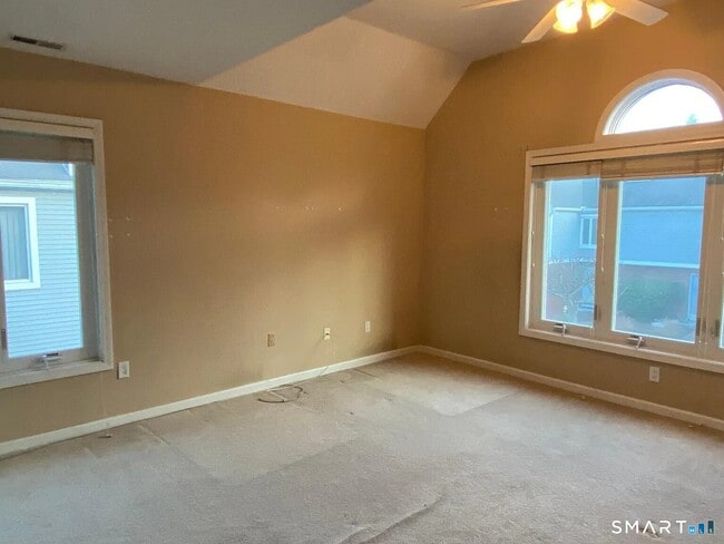 Building Photo - 97 W Norwalk Rd