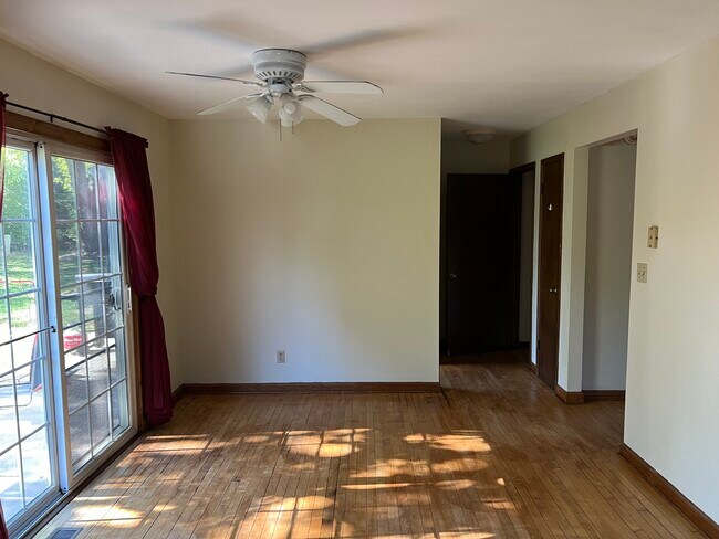 Dining Room - 2015 Kilps Dr