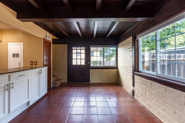 Building Photo - Pacific Grove Coastal Cottage – 2 Bedroom
