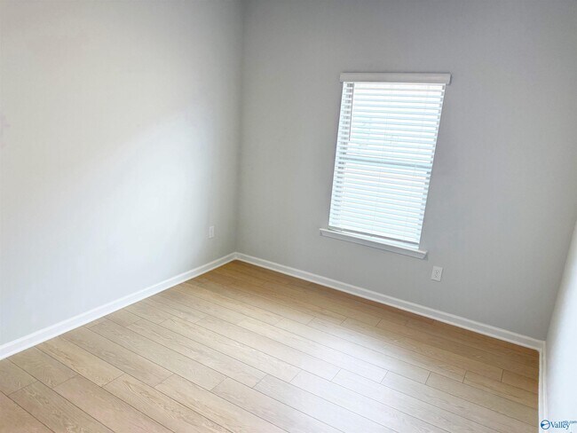 Building Photo - 202 Stockyard Cir