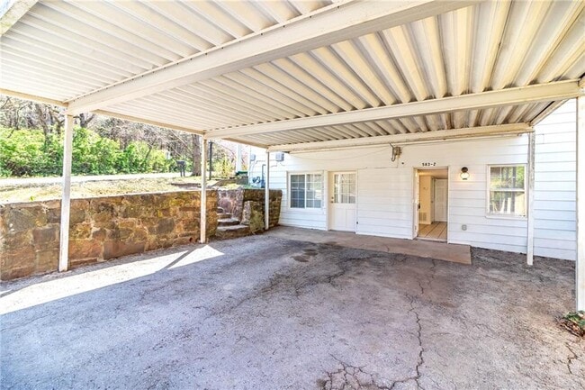 Building Photo - 583 N Assembly Dr